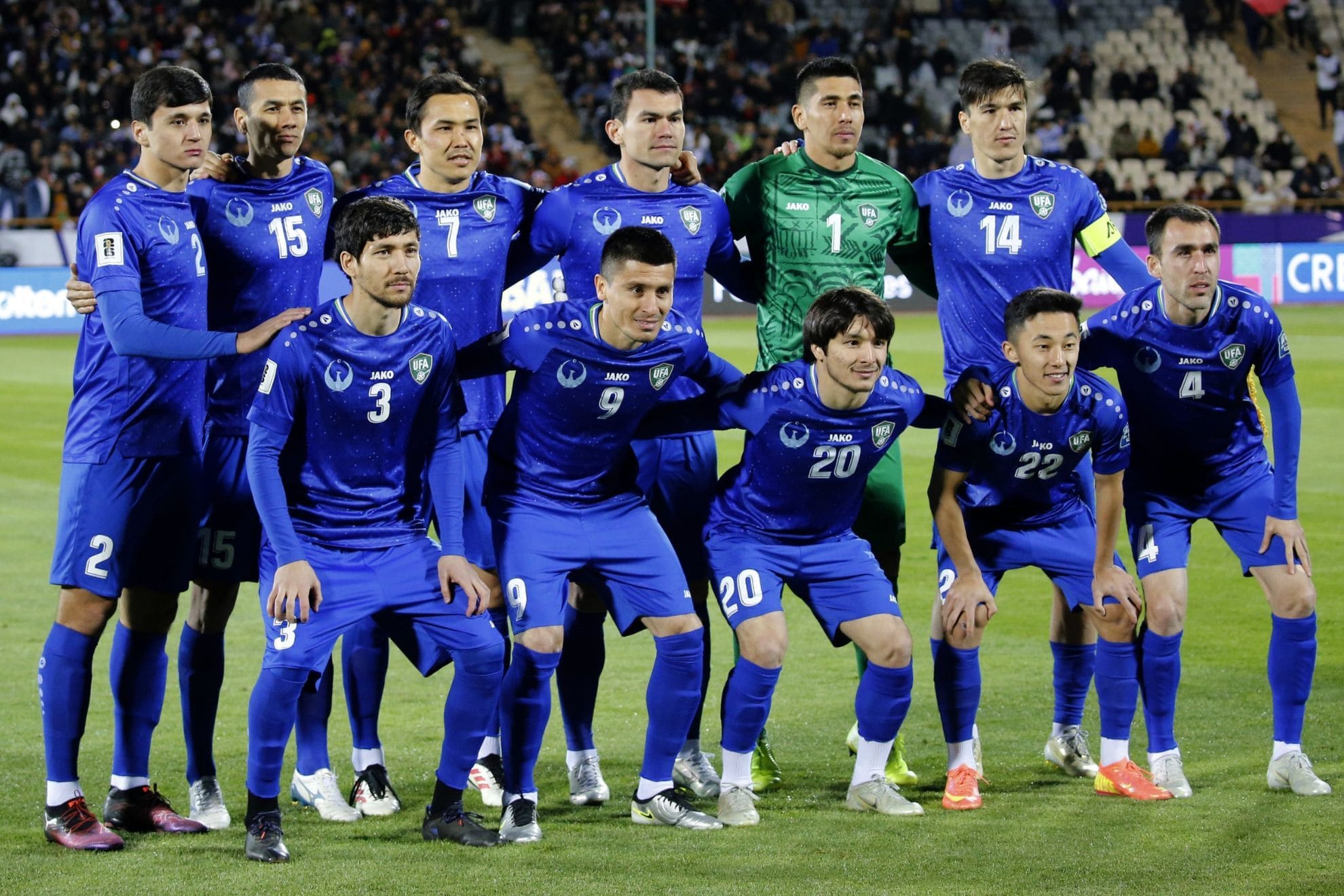 Hacer clic para ampliar: Uzbekistán foto de equipo para Uzbekistán